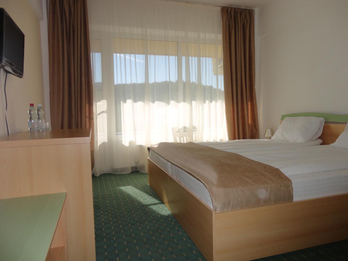 Hotel Diana Geoagiu Bai Bagian luar foto