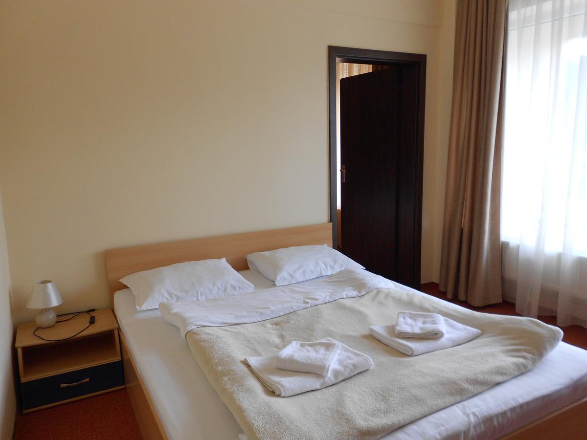 Hotel Diana Geoagiu Bai Bagian luar foto